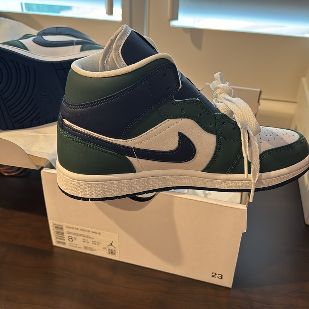Womens NIKE JORDAN